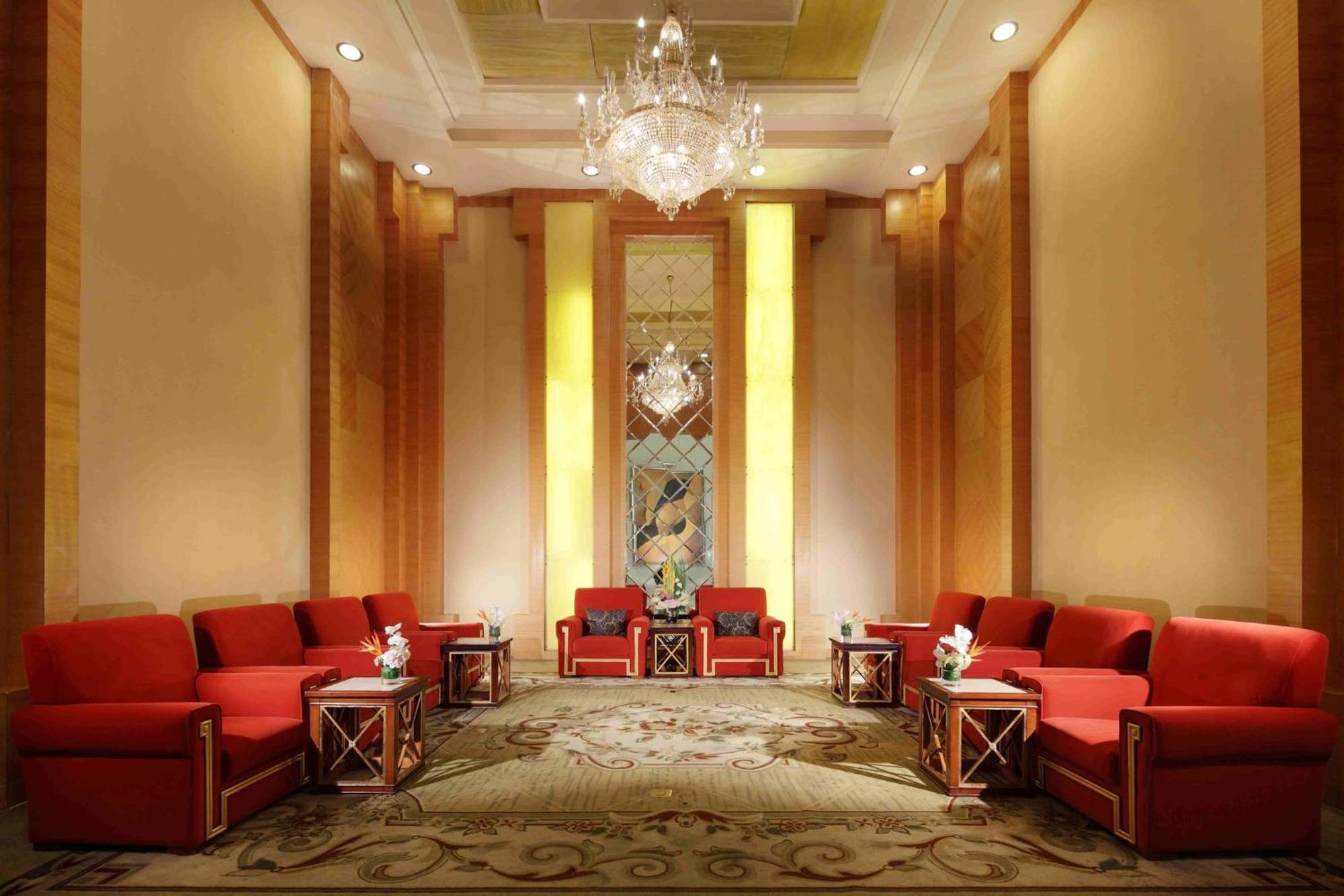Holiday Inn Chengdu Century City-Westtower Exterior photo